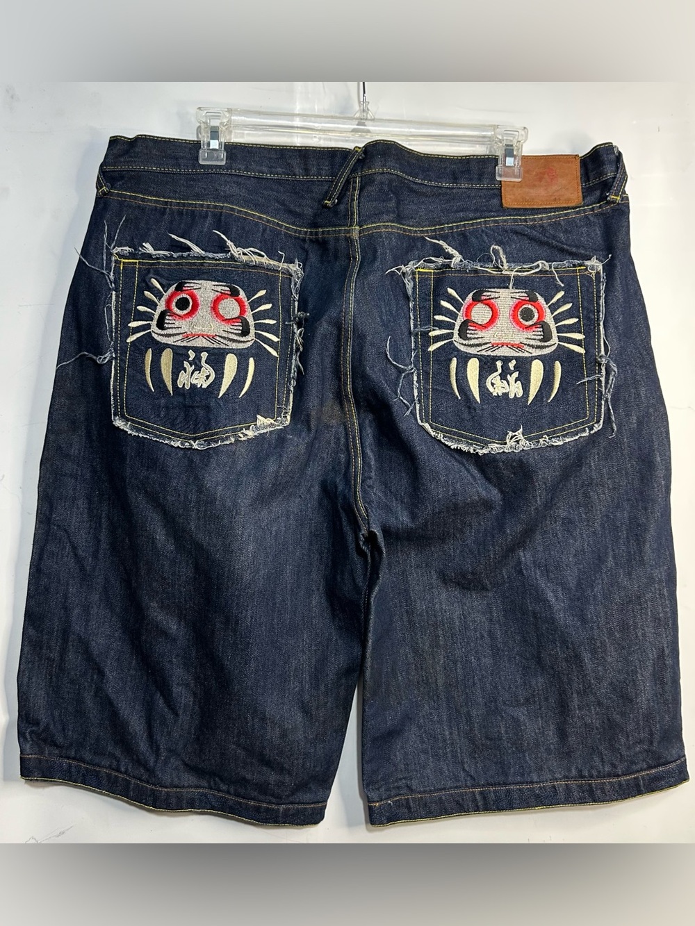 RMC Martin Ksohoh "Red Monkey" Japanese Daruma Embroidered Pockets Shorts 44‎